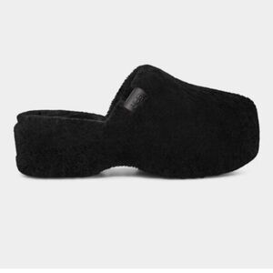 Ugg Fuzz sugar clog.  Black size 8, Brand new